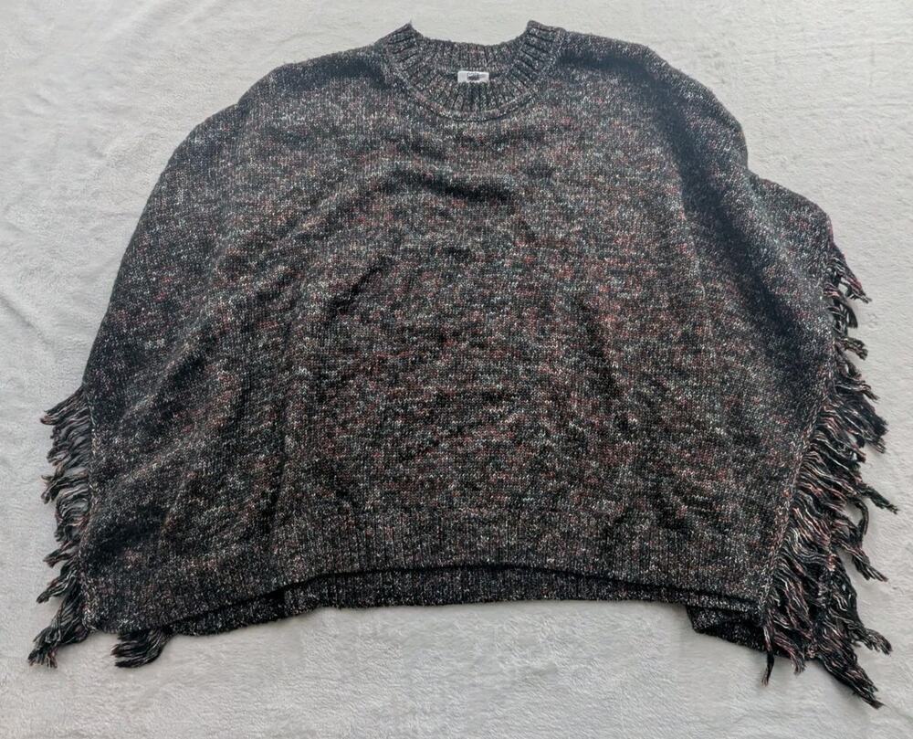 Cabi Women's XS/Small Merry Poncho Sweater 4628 Black Red/Metallic Fringe